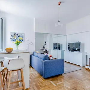  Apartment Attico Nel Cuore Di Con Box Privato Per Auto